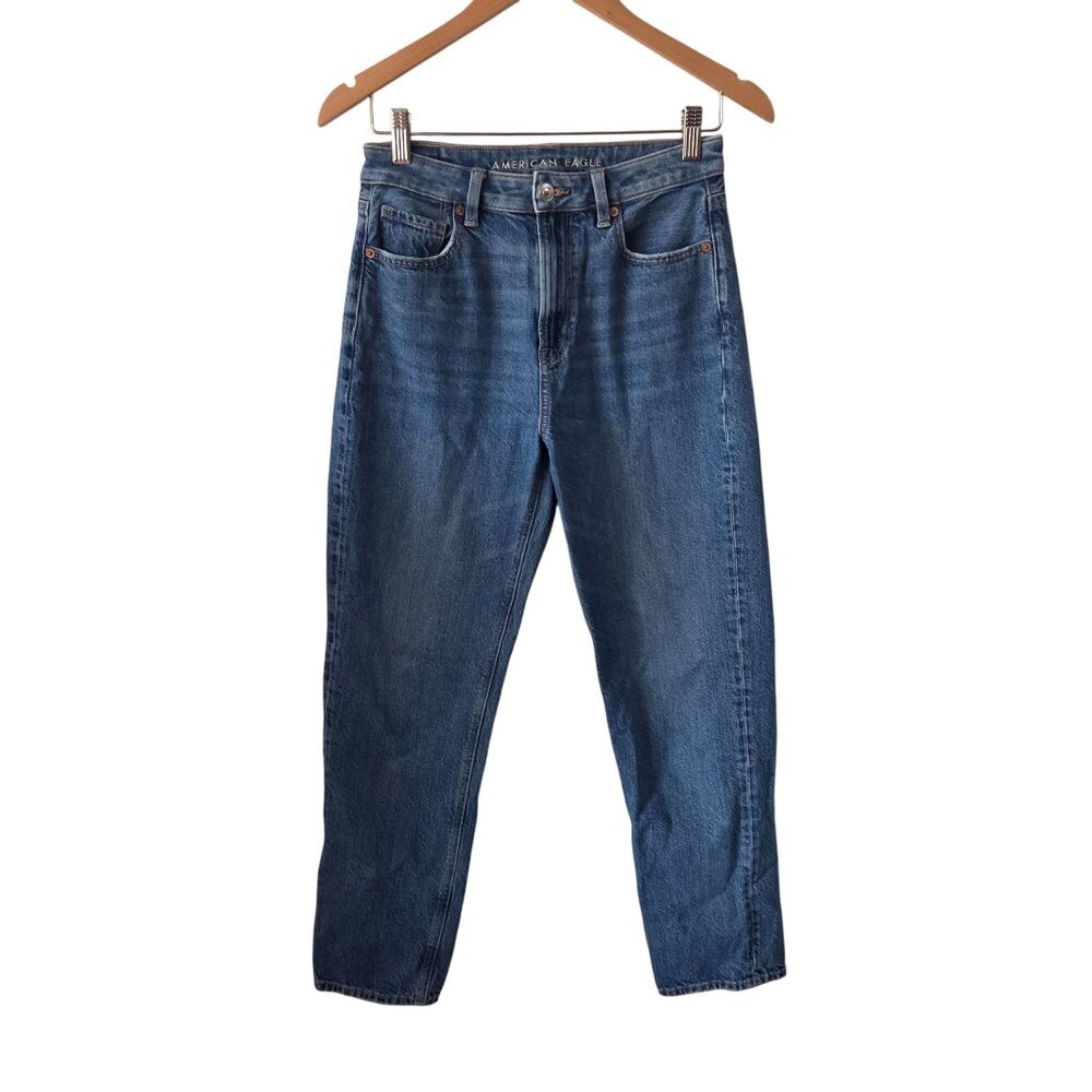 American Eagle US Sz 2 Mom Straight Jeans Comfort Stretch Waistband Regular Fit